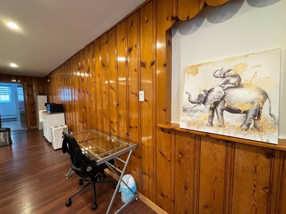 Cozy Spacious Work Friendly Lotus With Garden View High Speed Free Wi Fi And Parking Adjacent To Downtown Montréal Buitenkant foto